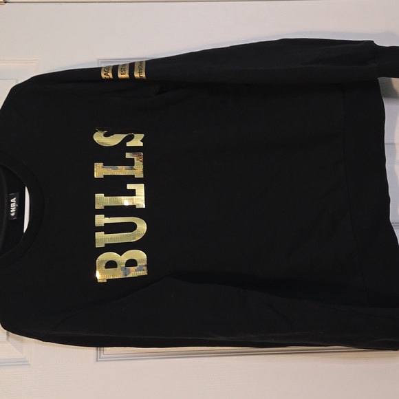 Mens Chicago Sweatshirt with Gold lettering - Picture 2 of 4